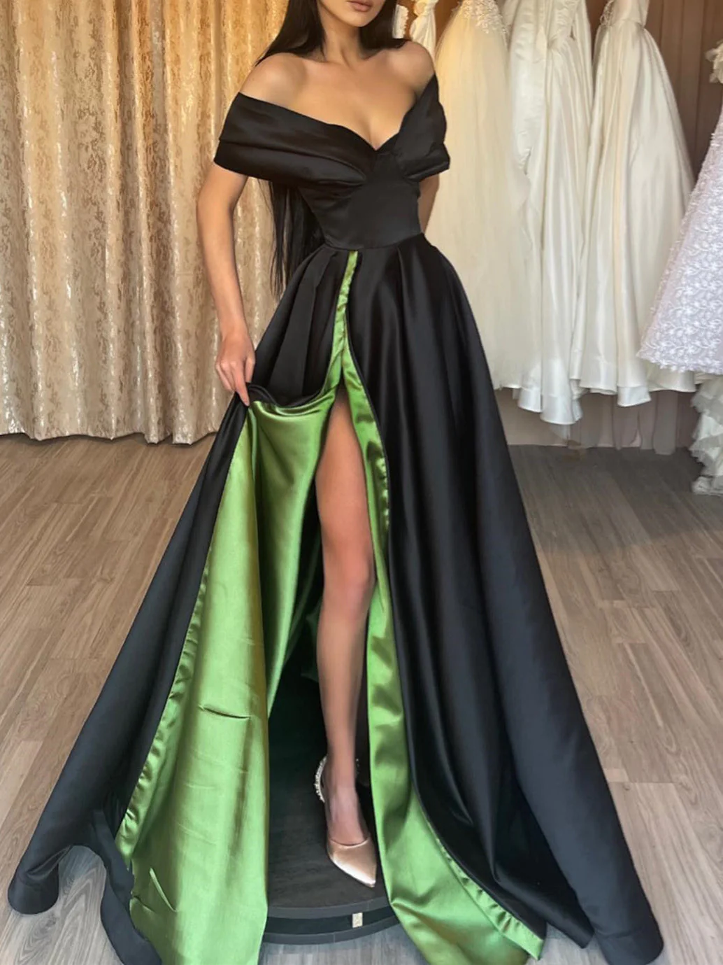 A-Line/Princess Off-the-Shoulder Floor-length Prom Dresses - Image 3