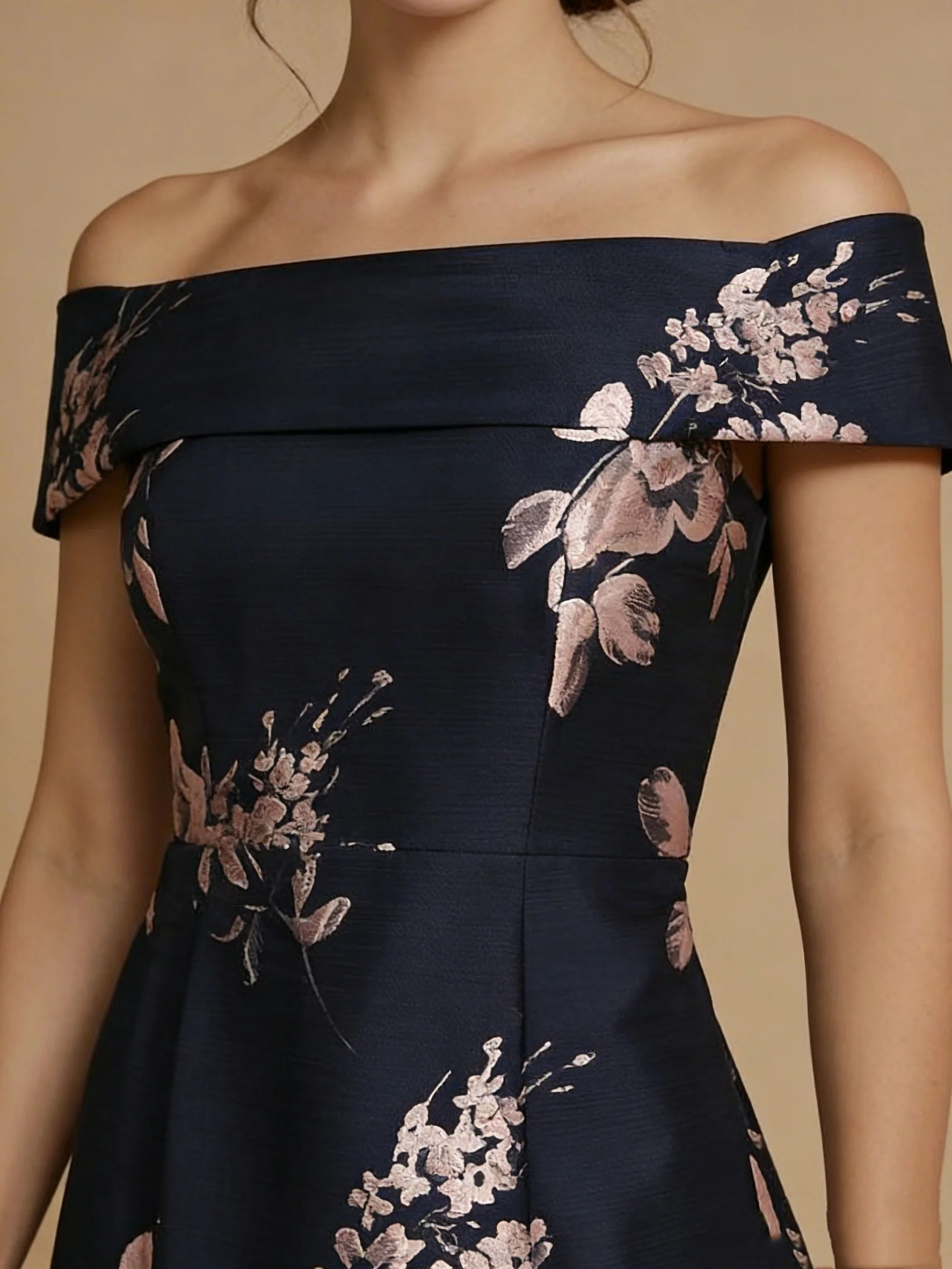 A-Line/Princess Off-the-Shoulder Mother of the Bride Dresses Printed Satin Floor-Length Sleeveless - Image 3