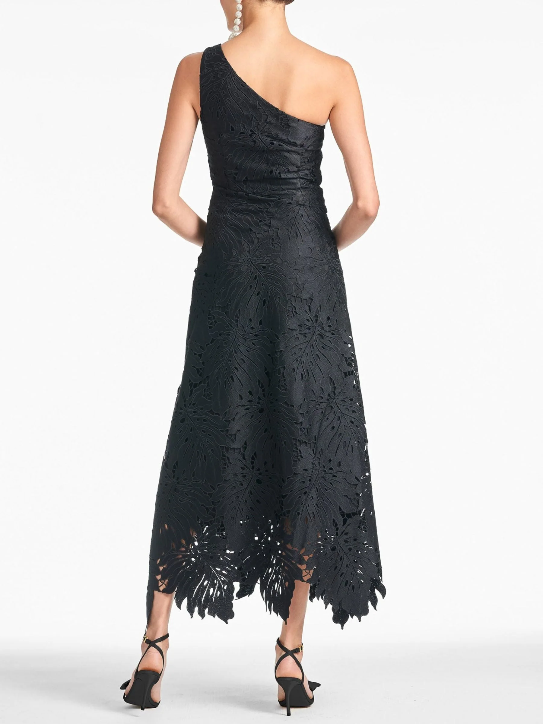 A-Line/Princess One-shoulder Sleeveless Asymmetrical Black Prom Dresses With Appliques Lace - Image 2