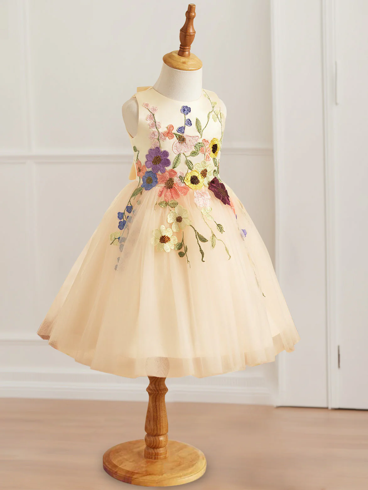 A-Line/Princess Scoop Neck Sleeveless Knee-Length Flower Girl Dress with 3D Flowers & Bowknot - Image 4