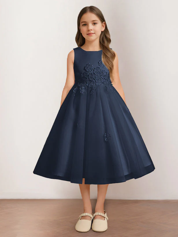 A-Line/Princess Scoop Neck Sleeveless Tea-Length Flower Girl Dress with Appliques - Image 9