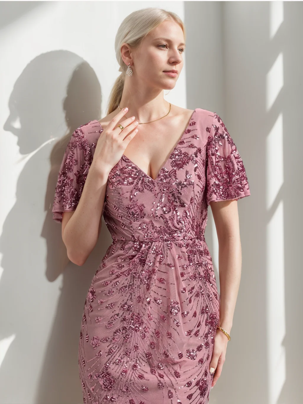 A-Line/Princess Short Sleeves Tea-Length Mother of the Bride Dresses with Sequins - Image 3