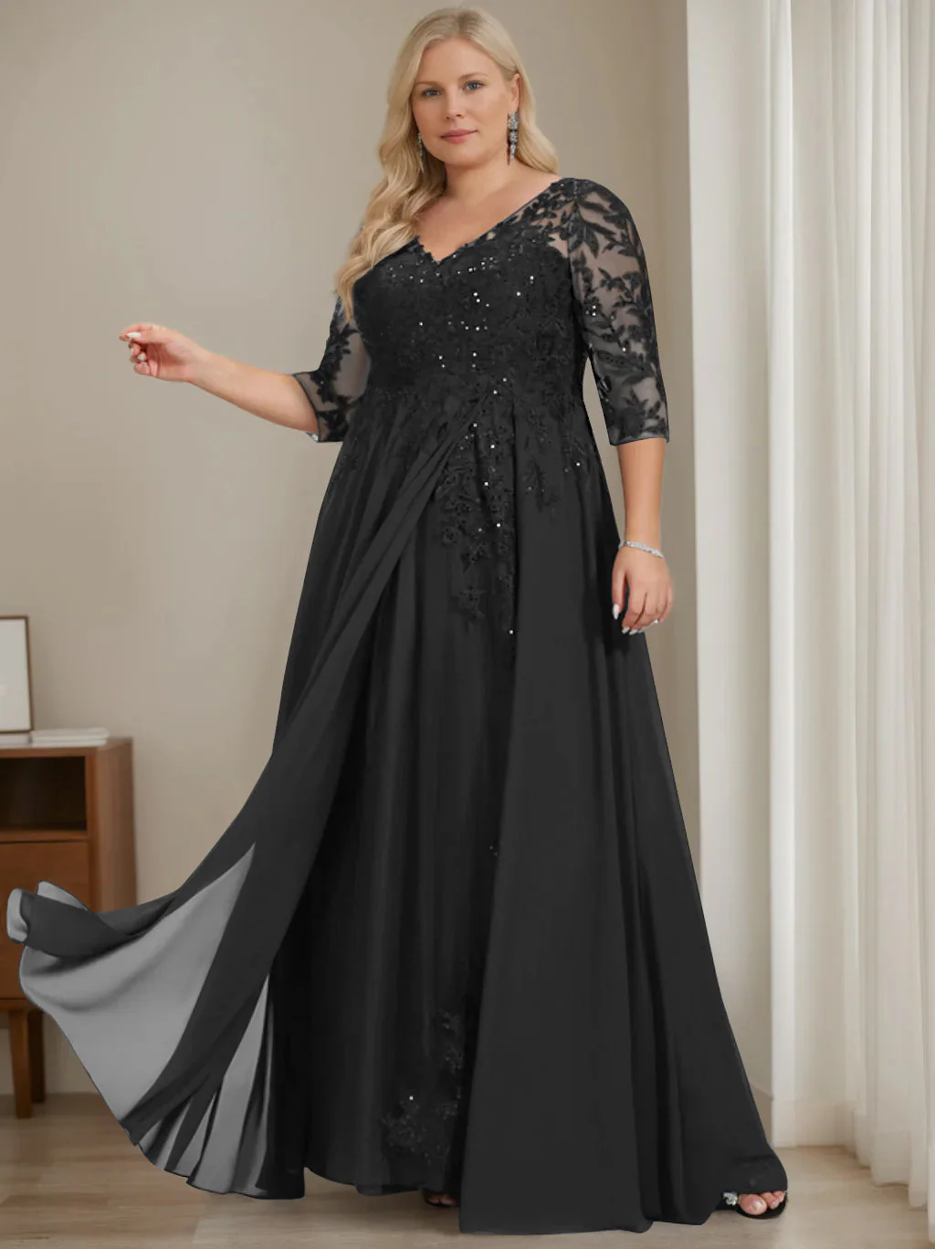 A-Line/Princess V-Neck Half Sleeves Floor-Length Plus Size Mother of the Bride Dresses with Sequins - Image 3