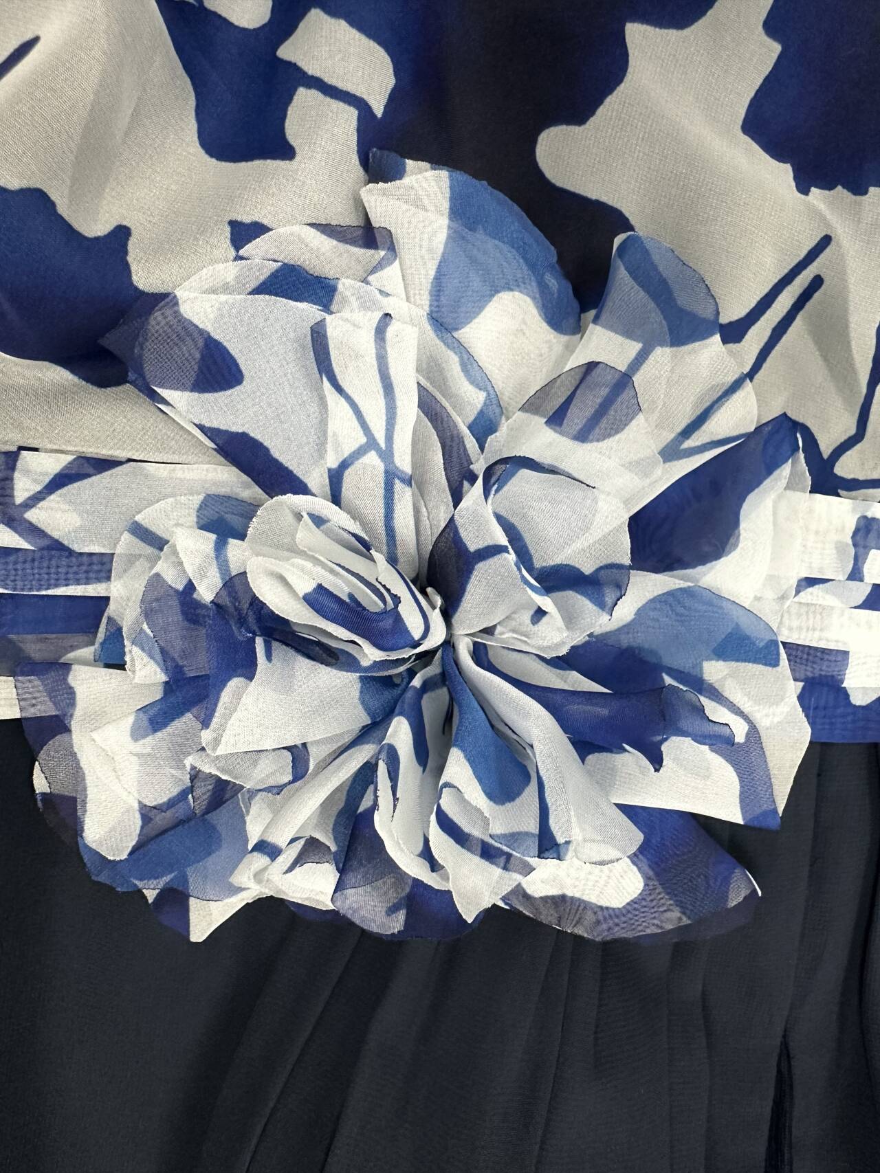 A Line/Princess V-Neck Long Sleeves Floor Length Floral Mother of the Bride Dresses With Flower - Image 6