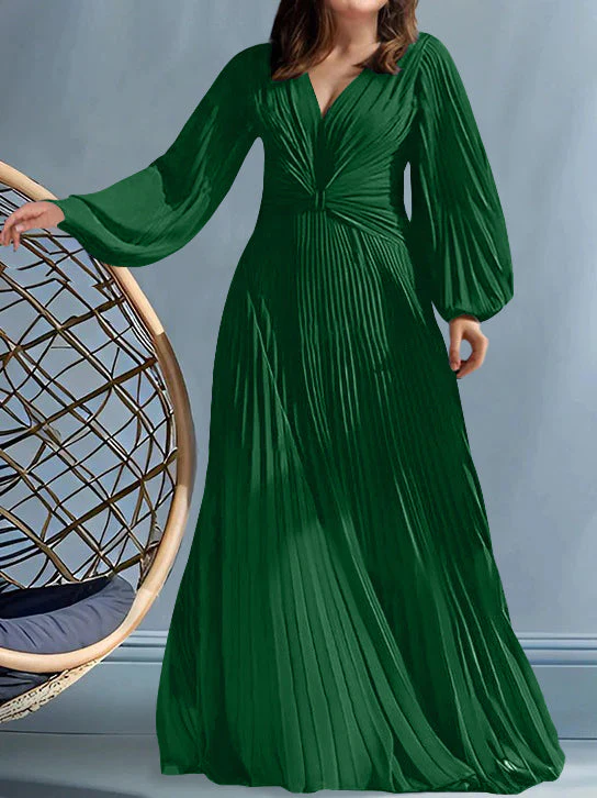 A-Line/Princess V-Neck Plus Size Mother of the Bride Dresses with Ruched - Image 28