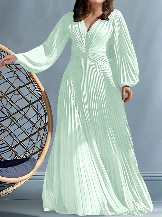 A-Line/Princess V-Neck Plus Size Mother of the Bride Dresses with Ruched - Image 44
