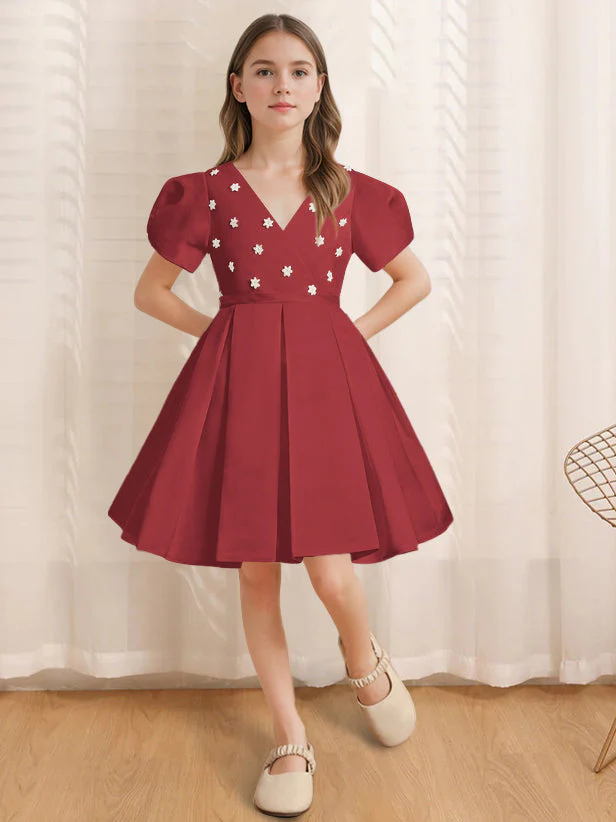 A-Line/Princess V-Neck Short Sleeves Knee-Length Flower Girl Dress with Appliques - Image 12