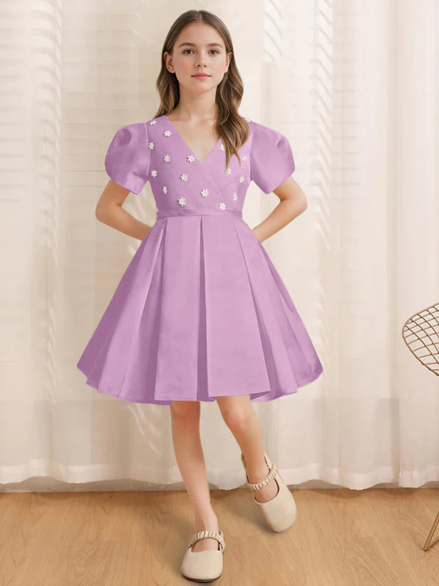 A-Line/Princess V-Neck Short Sleeves Knee-Length Flower Girl Dress with Appliques - Image 20