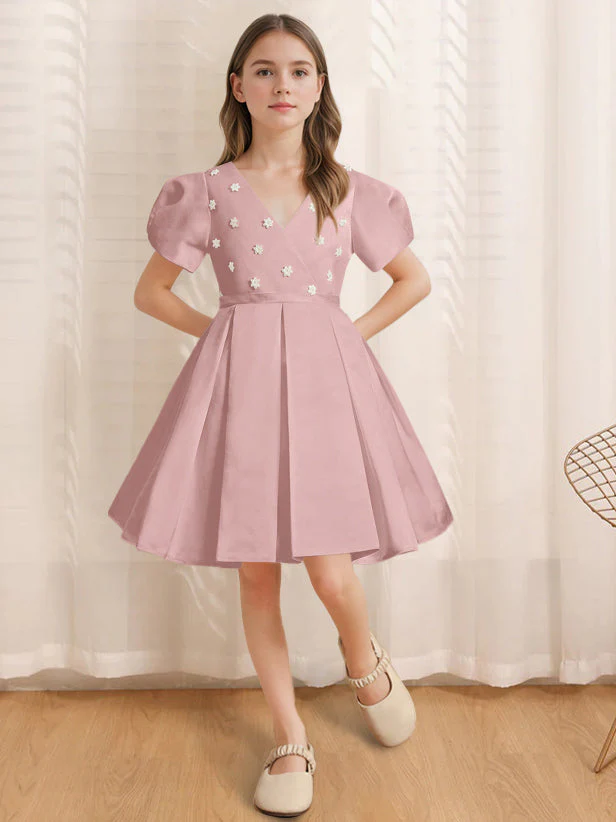 A-Line/Princess V-Neck Short Sleeves Knee-Length Flower Girl Dress with Appliques - Image 6
