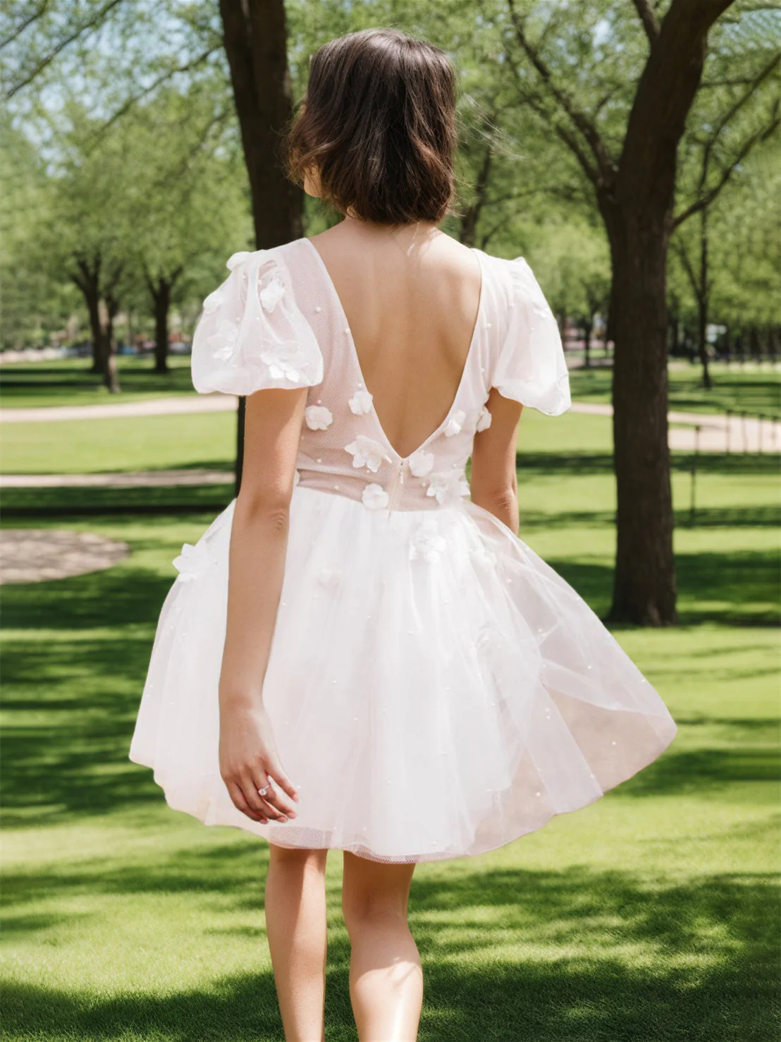Ball Gown V-Neck Short Sleeves Short/Mini Flowers Wedding Dress - Image 3