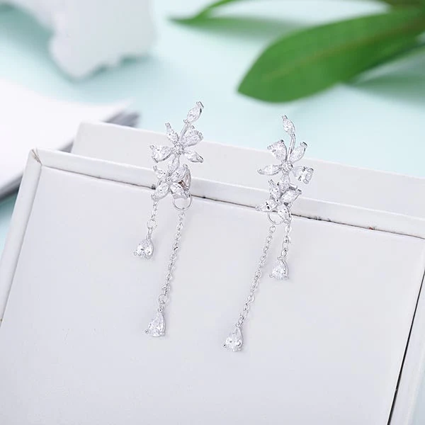 Charming Rhinestone/Tassels Drop Earrings - Image 4