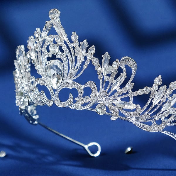Crowns & Tiaras Charming/Pretty/Unique Headpiece With Rhinestone - Image 3