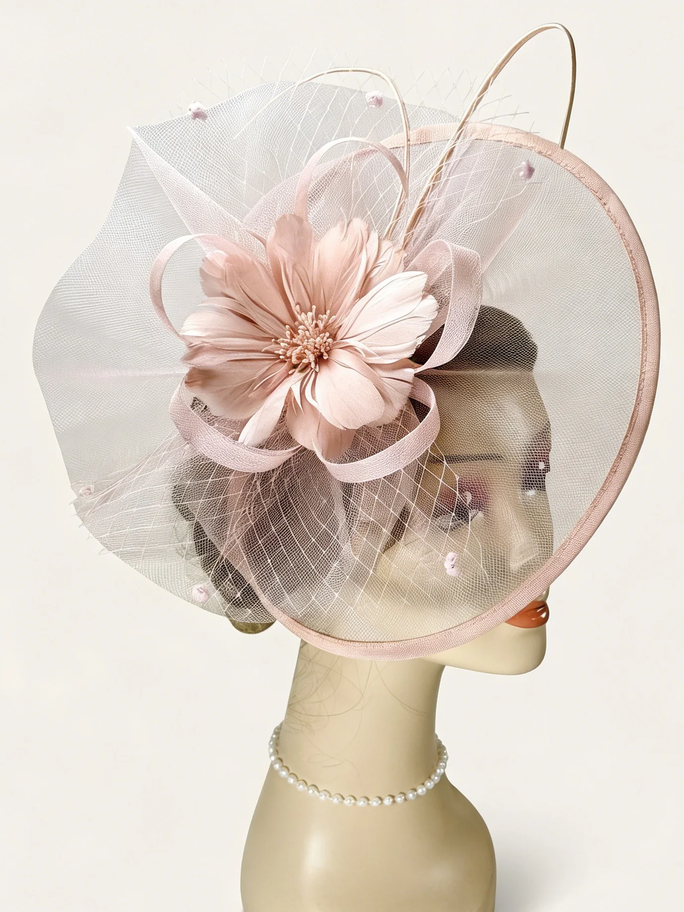 Elegant Fascinator Garden Wedding - Image 10
