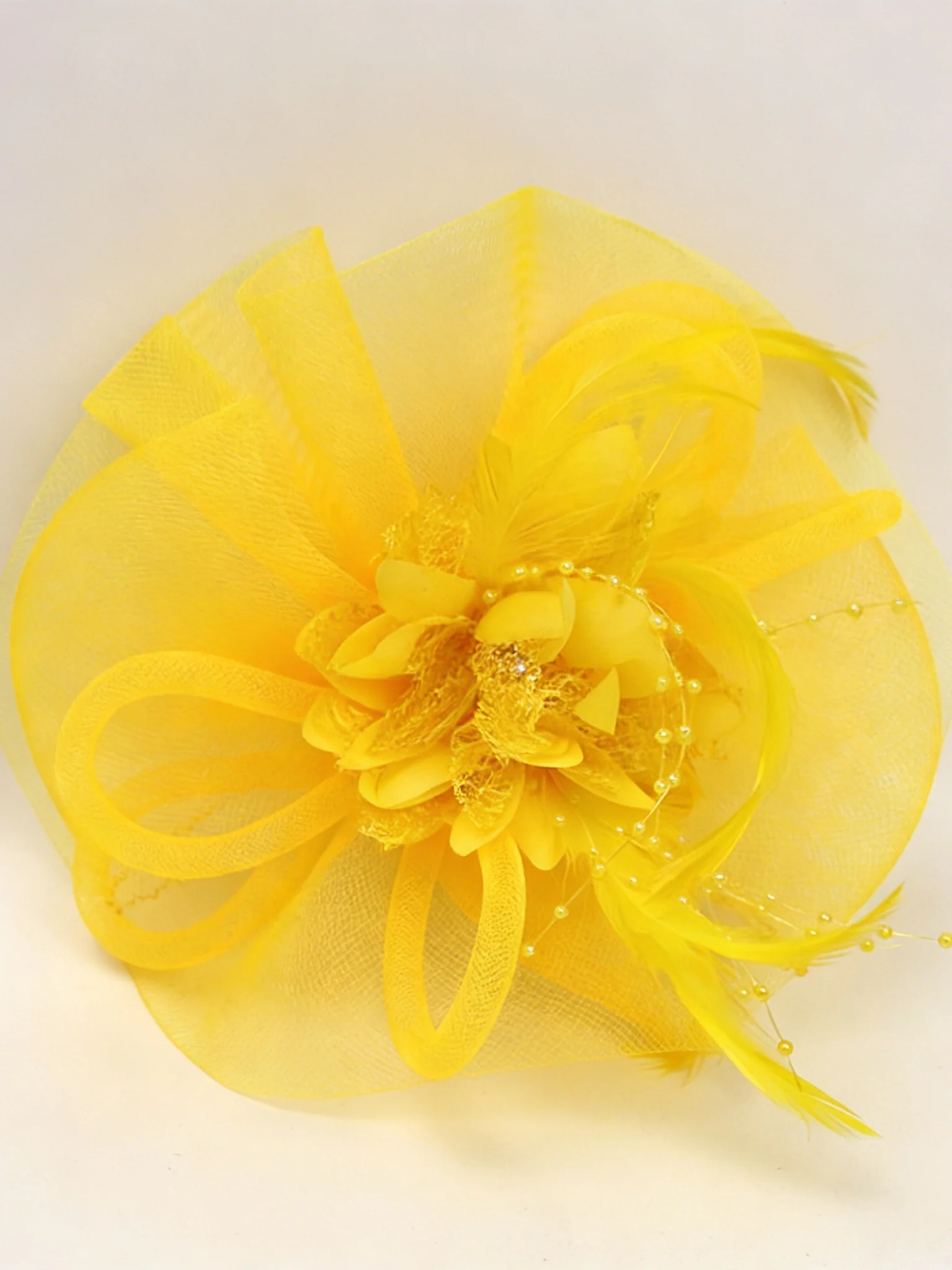 Elegant Fascinator Wedding Guest - Image 14