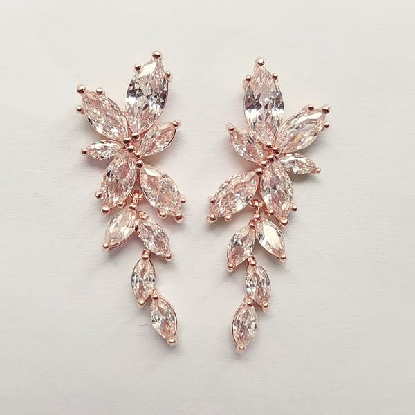 Elegant Marquise Zircon Drop Earrings - Image 2