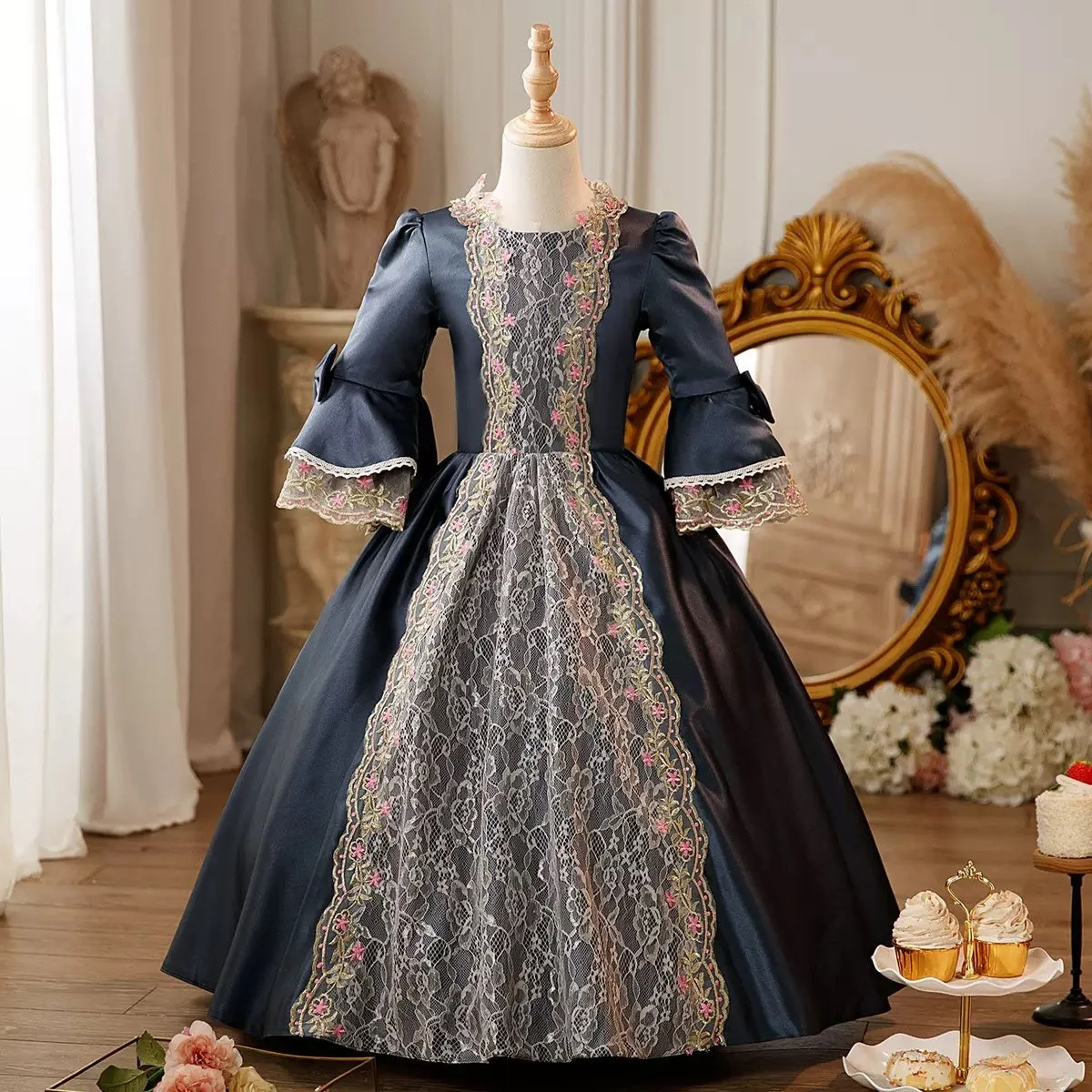 Girl's Ball Gown Round Neck 3/4 Length Sleeves Floor Length Floral Victorian Princess Costume Cosplay Masquerade Rococo Party Dress with Lace