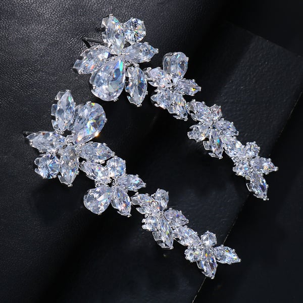 Luxurious Marquise Rhinestone Drop Earrings - Image 2