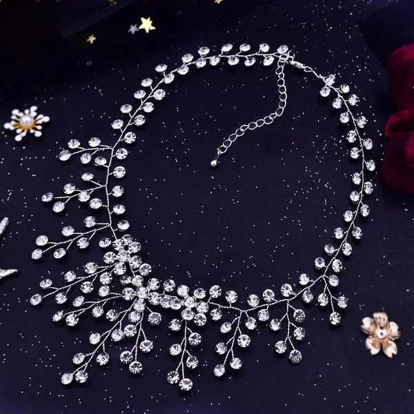 Luxurious Rhinestone Princess Necklaces - Image 3