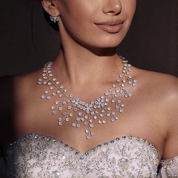 Luxurious Rhinestone Princess Necklaces - Image 5