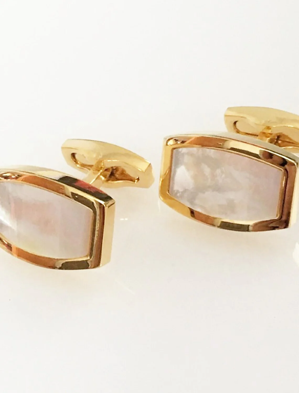 Men's 2Pcs Cufflinks Golden Geometric - Image 3
