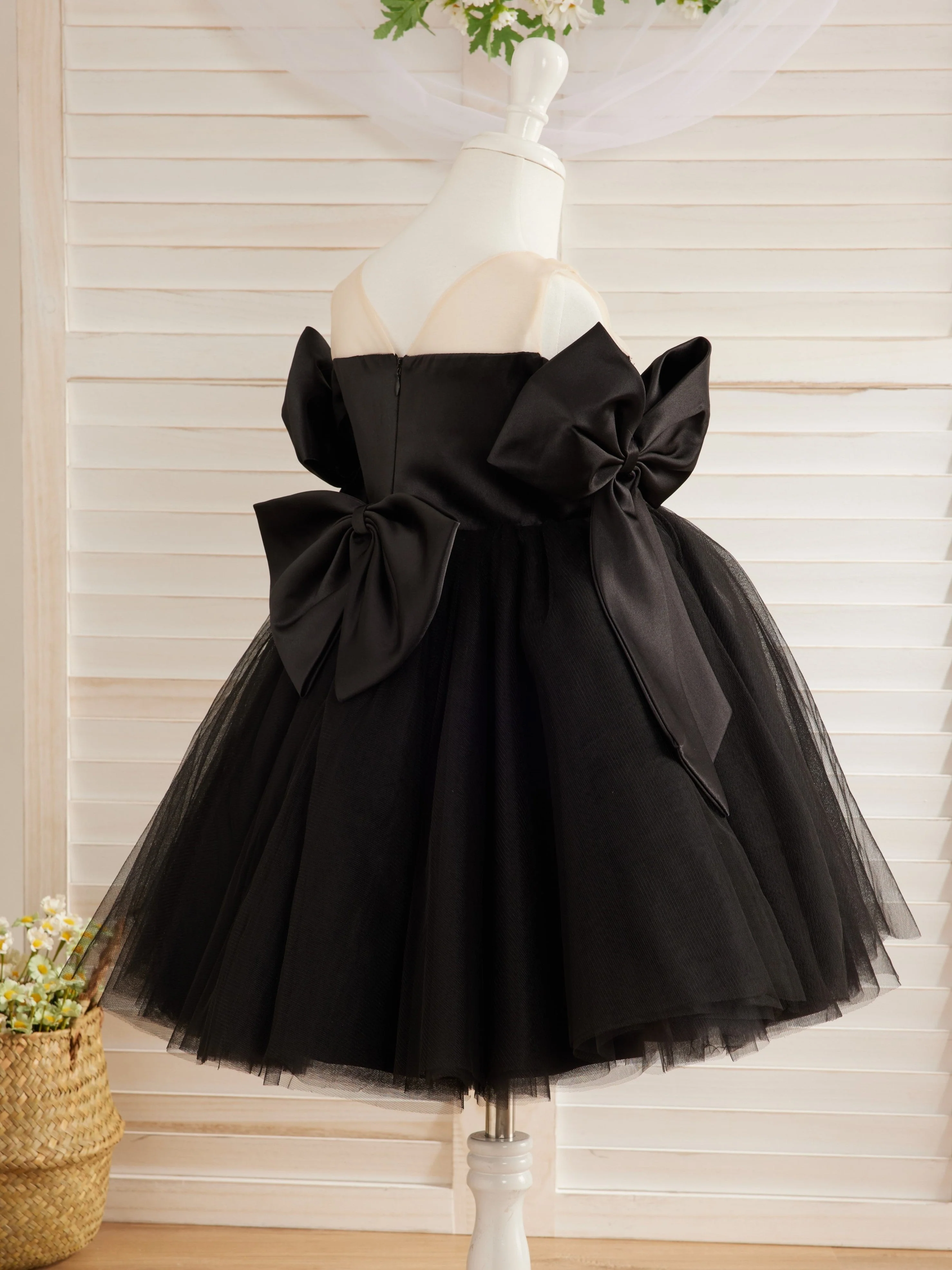 Off-Shoulder Knee-length Black Tulle Baby Girl Dress - Image 2