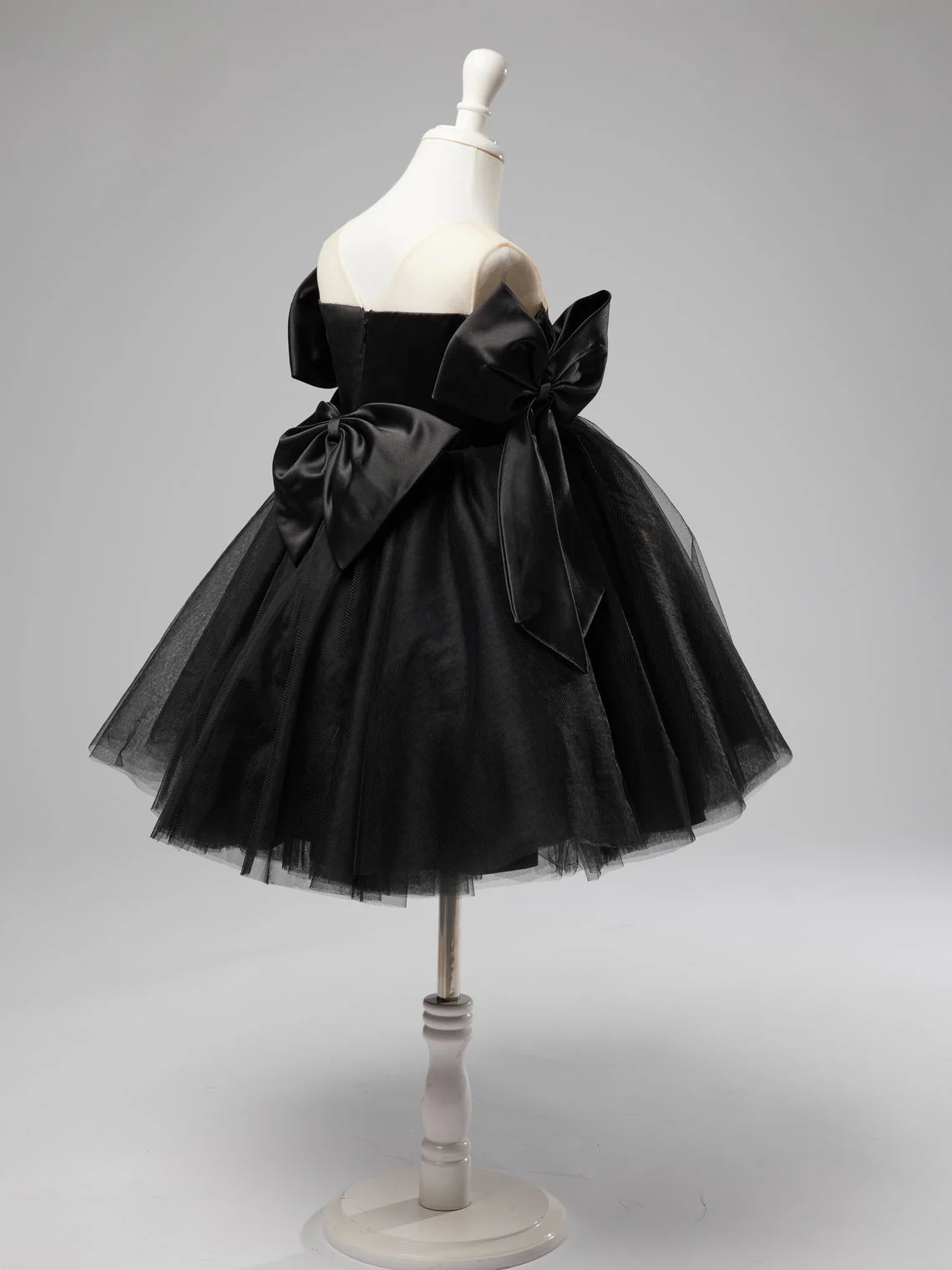 Off-Shoulder Knee-length Black Tulle Baby Girl Dress - Image 6