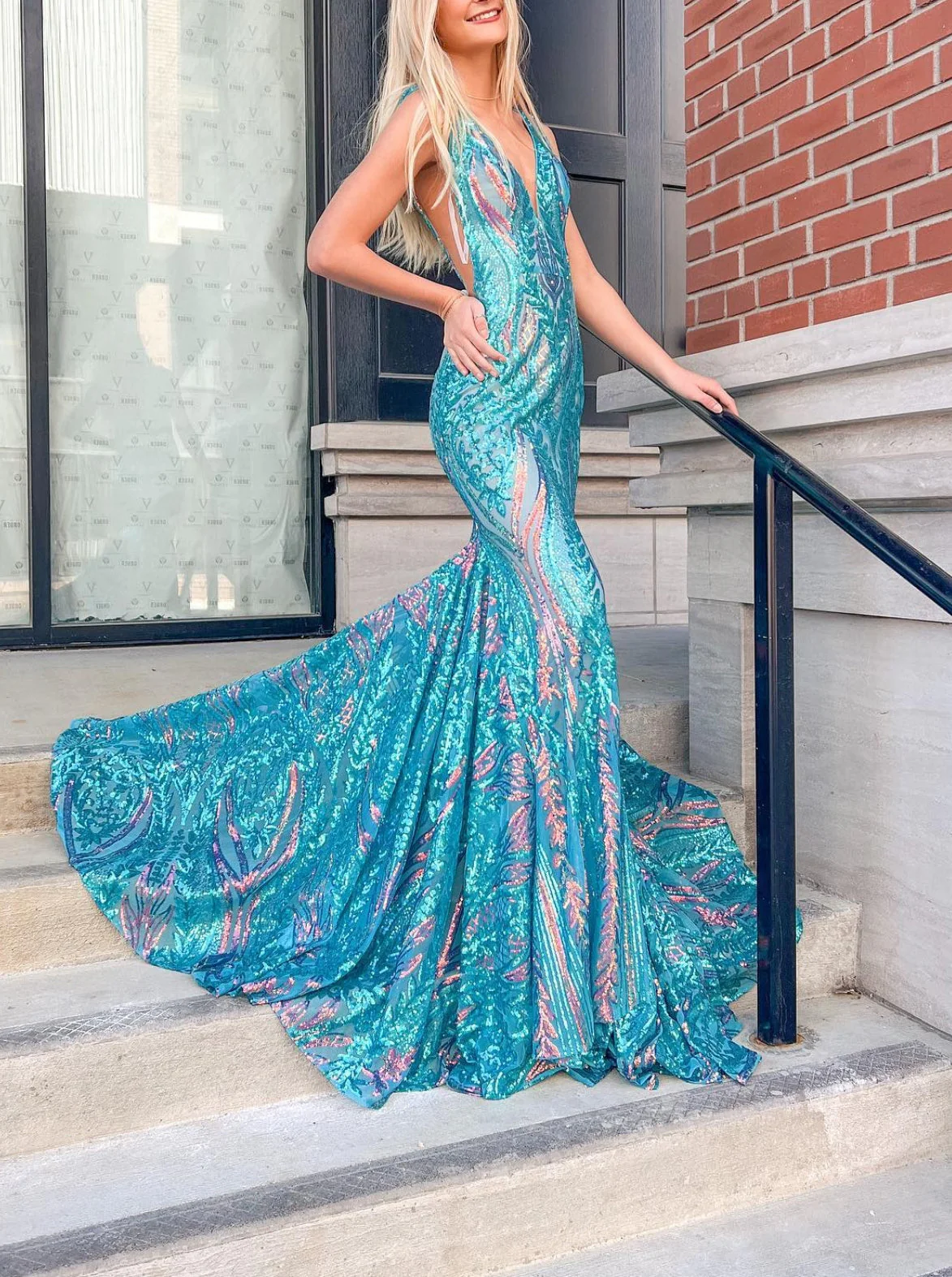 Trumpet/Mermaid V-Neck Sleeveless Floor-length Long Prom Dresses with Sequins - Image 7