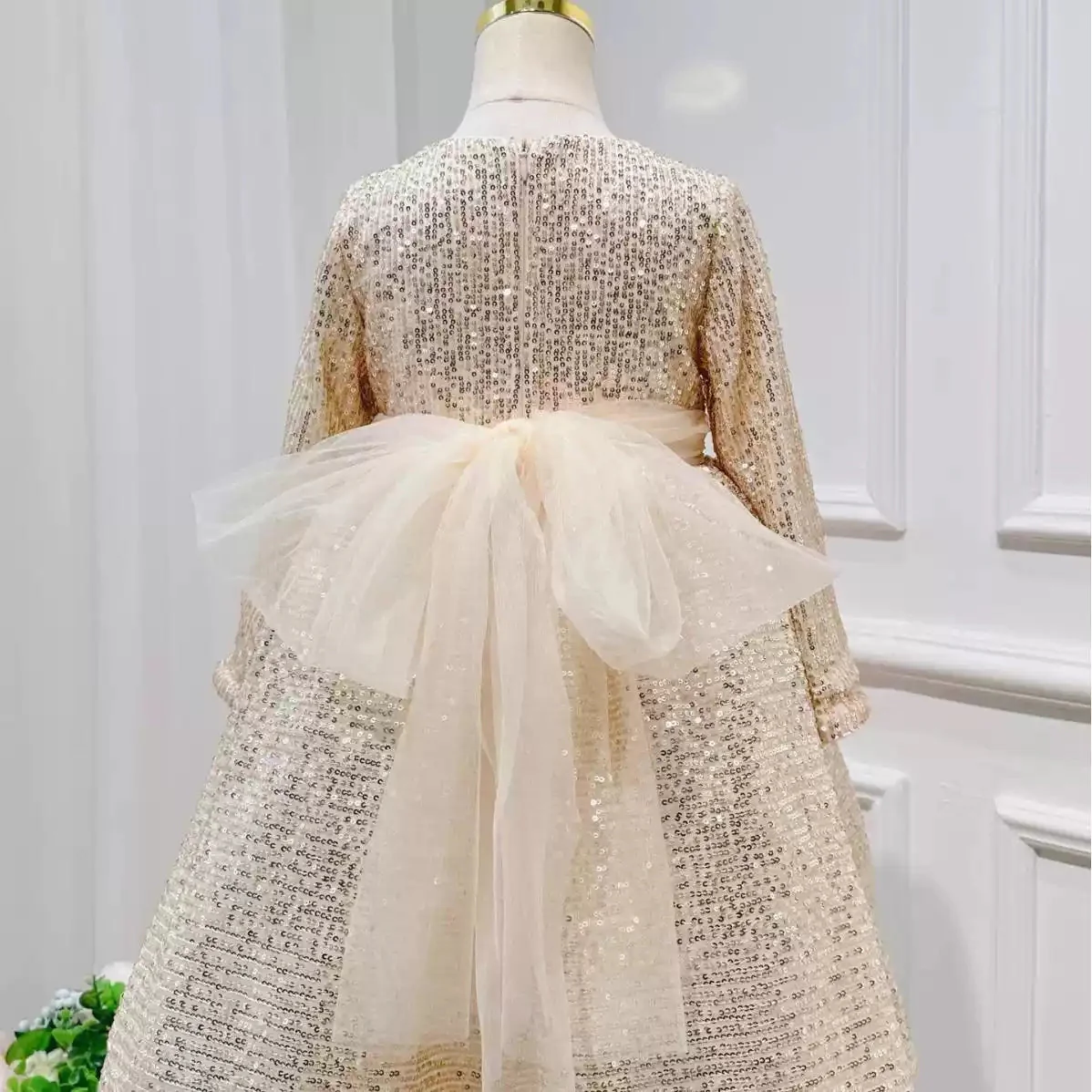 Round Neck Long Sleeves Floor Length Sequins Flower Girl Party Dress with Sash - Image 7