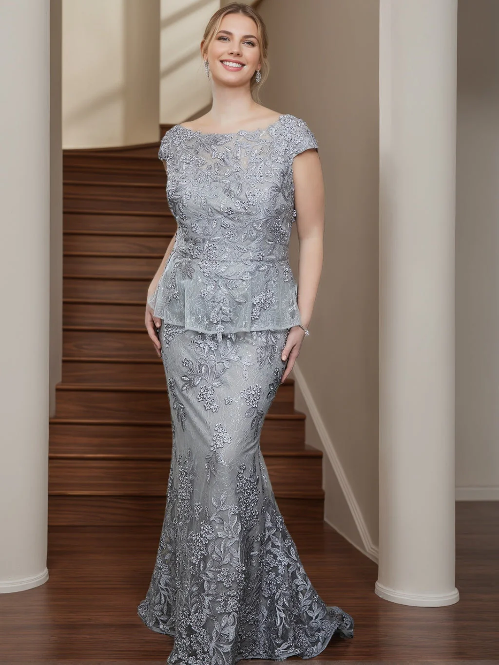 Scoop Neck Short Sleeves Floor-length Plus Size Mother of the Bride Dresses with Appliques