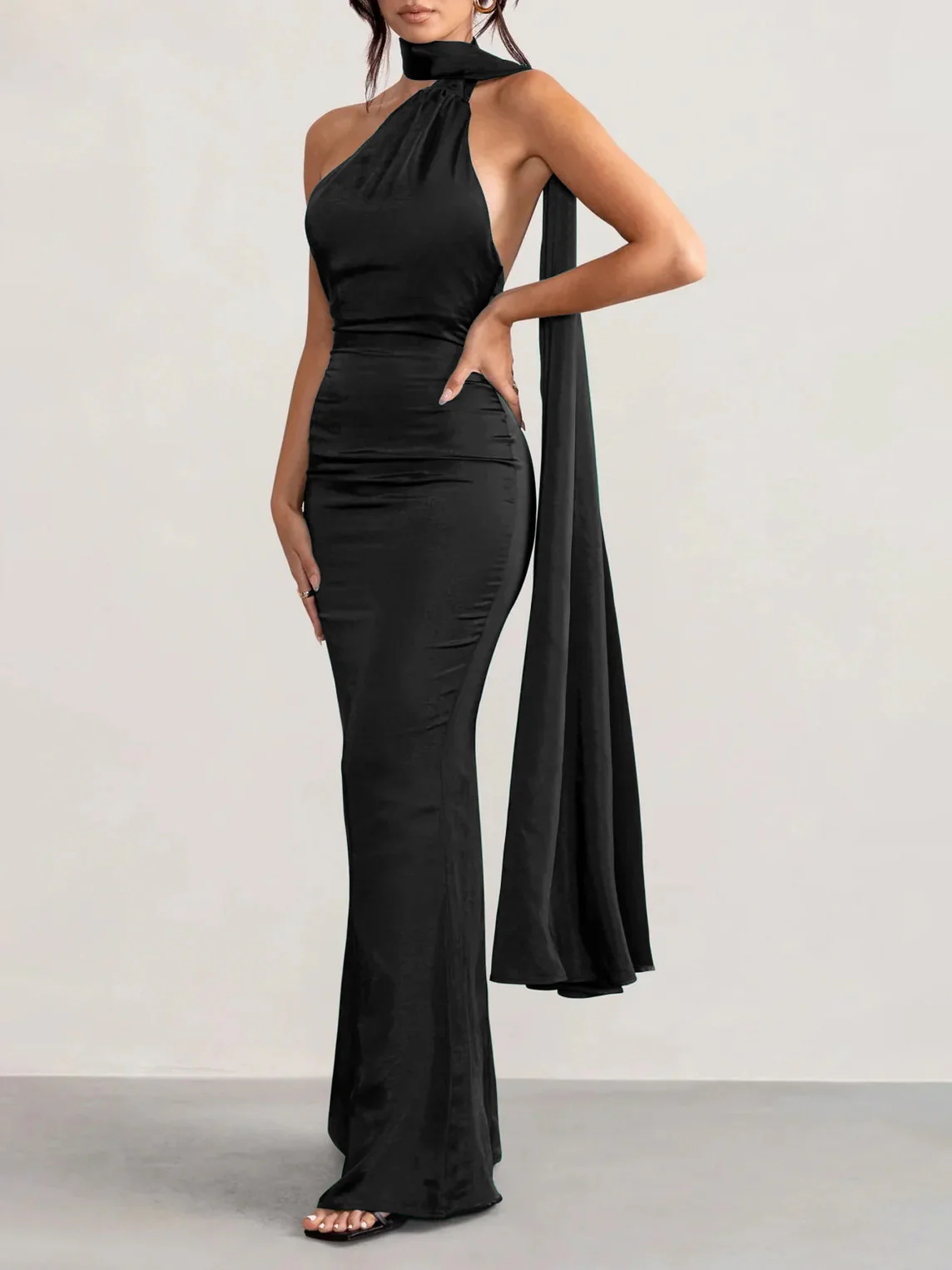Sheath/Column Halter Floor-length Prom Dresses - Image 9