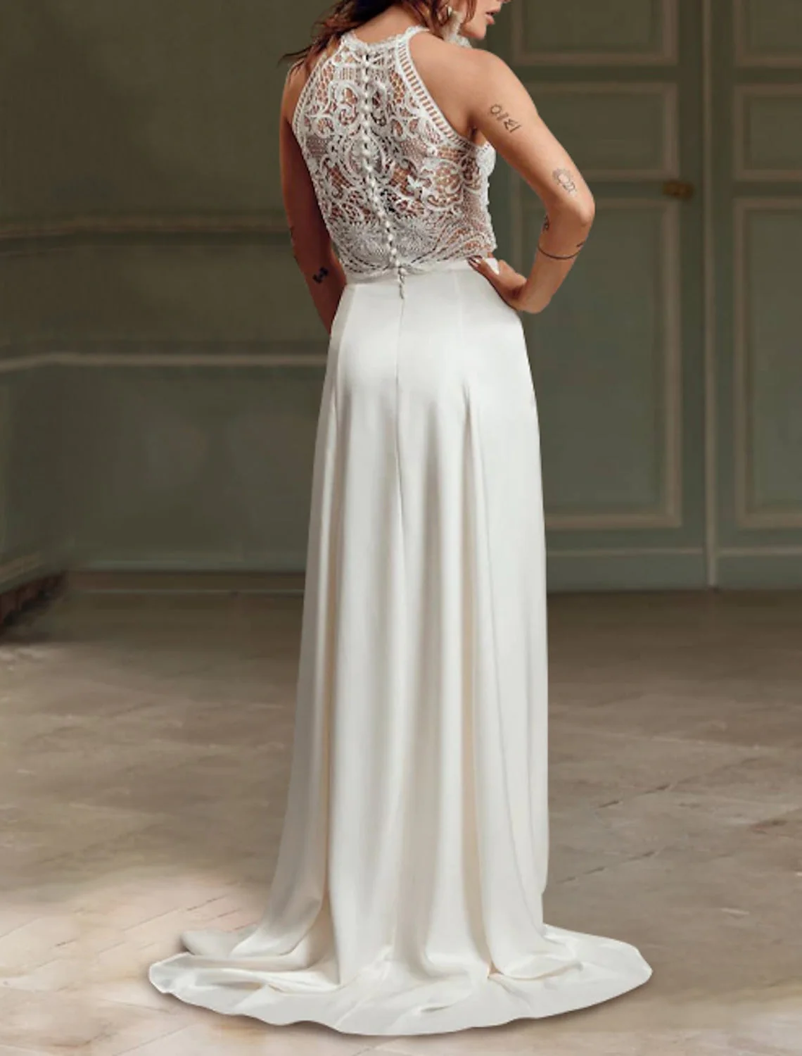 Sheath/Column Halter Floor-length Lace Wedding Dress - Image 2