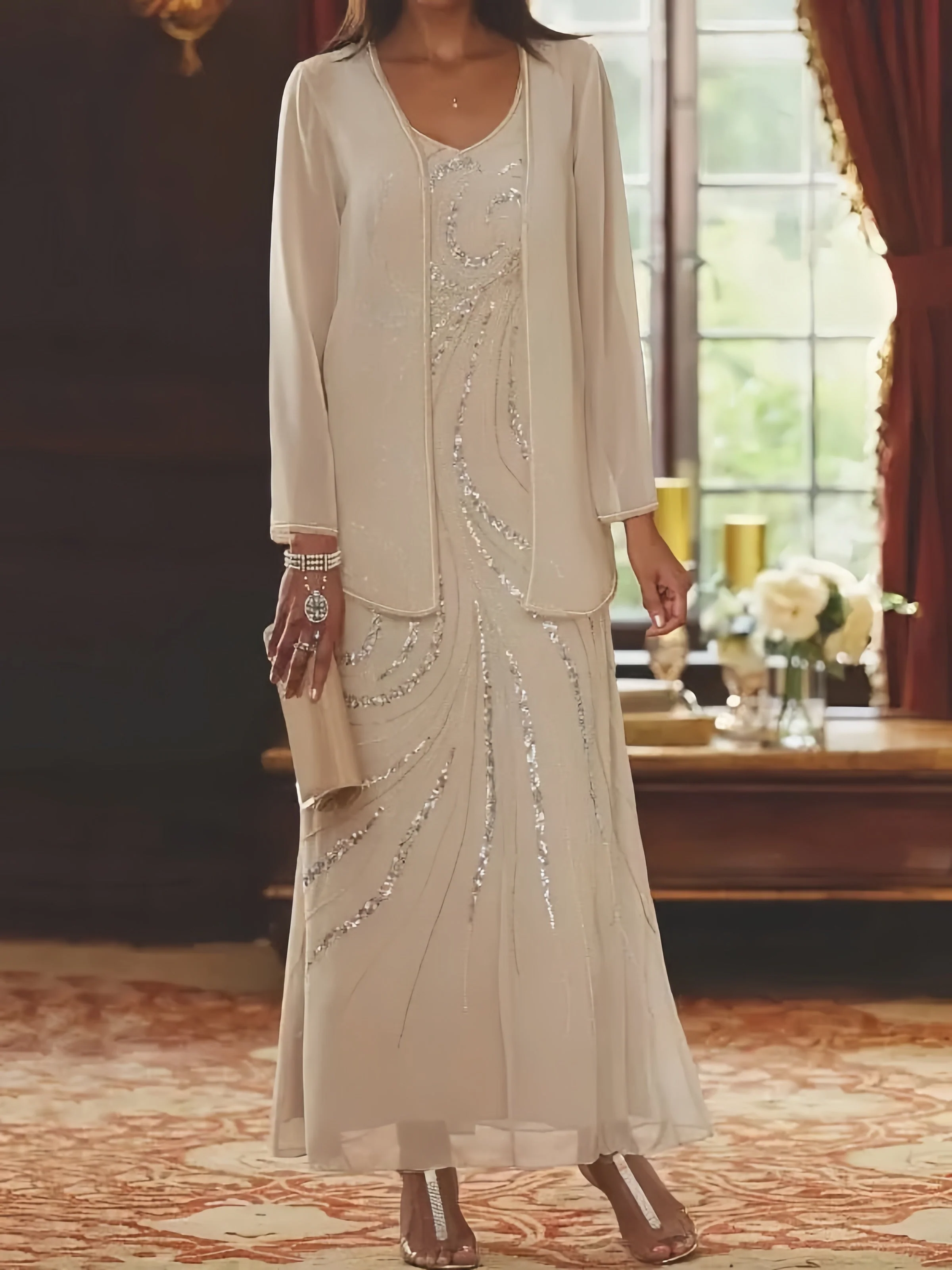 Sheath/Column Mother of the Bride & Groom Dresses with Jacket & Sequins - Image 3