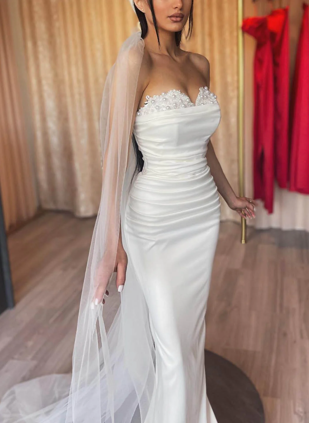 Sheath/Column Off-the-Shoulder Floor-length Lace Wedding Dress - Image 3