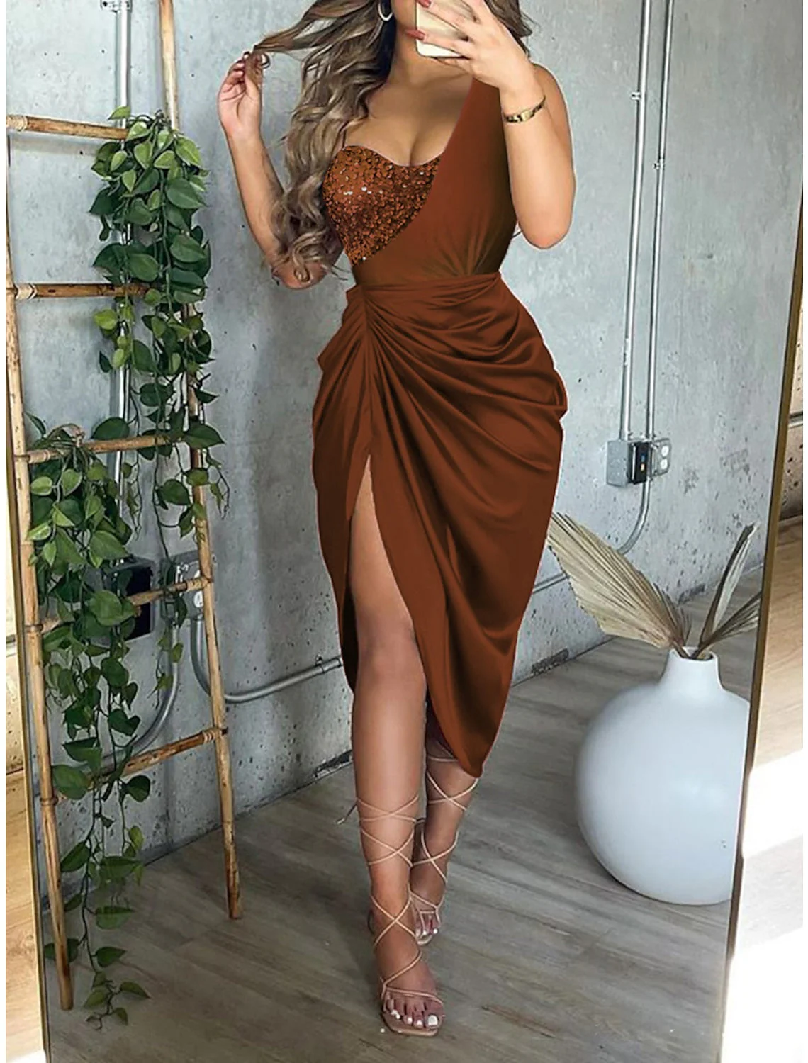 Sheath/Column One-Shoulder Wedding Guest Dresses with Sequins & Split Side - Image 4