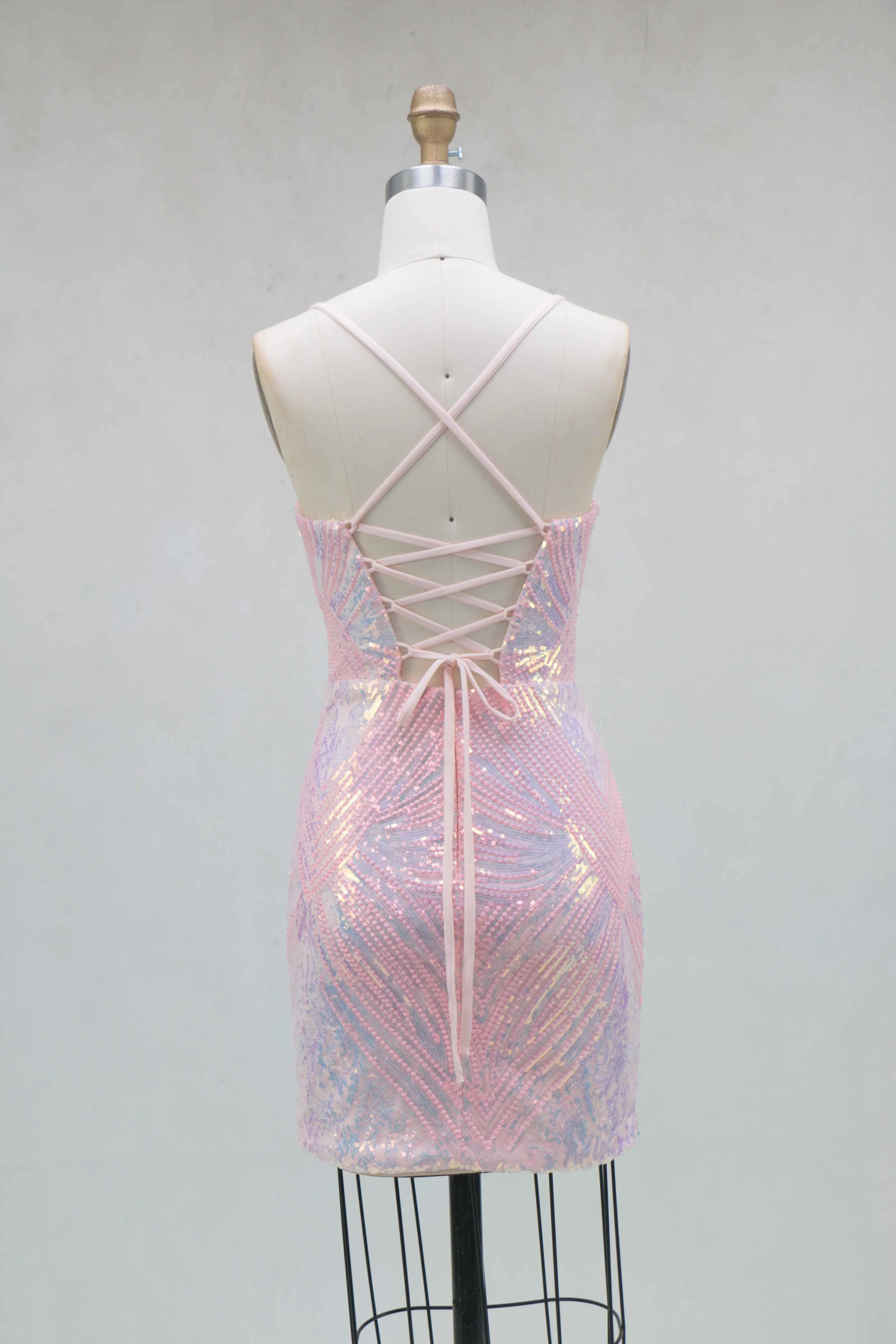 Sheath/Column Spaghetti Straps Sleeveless Short/Mini Homecoming Dresses with Sequins - Image 2