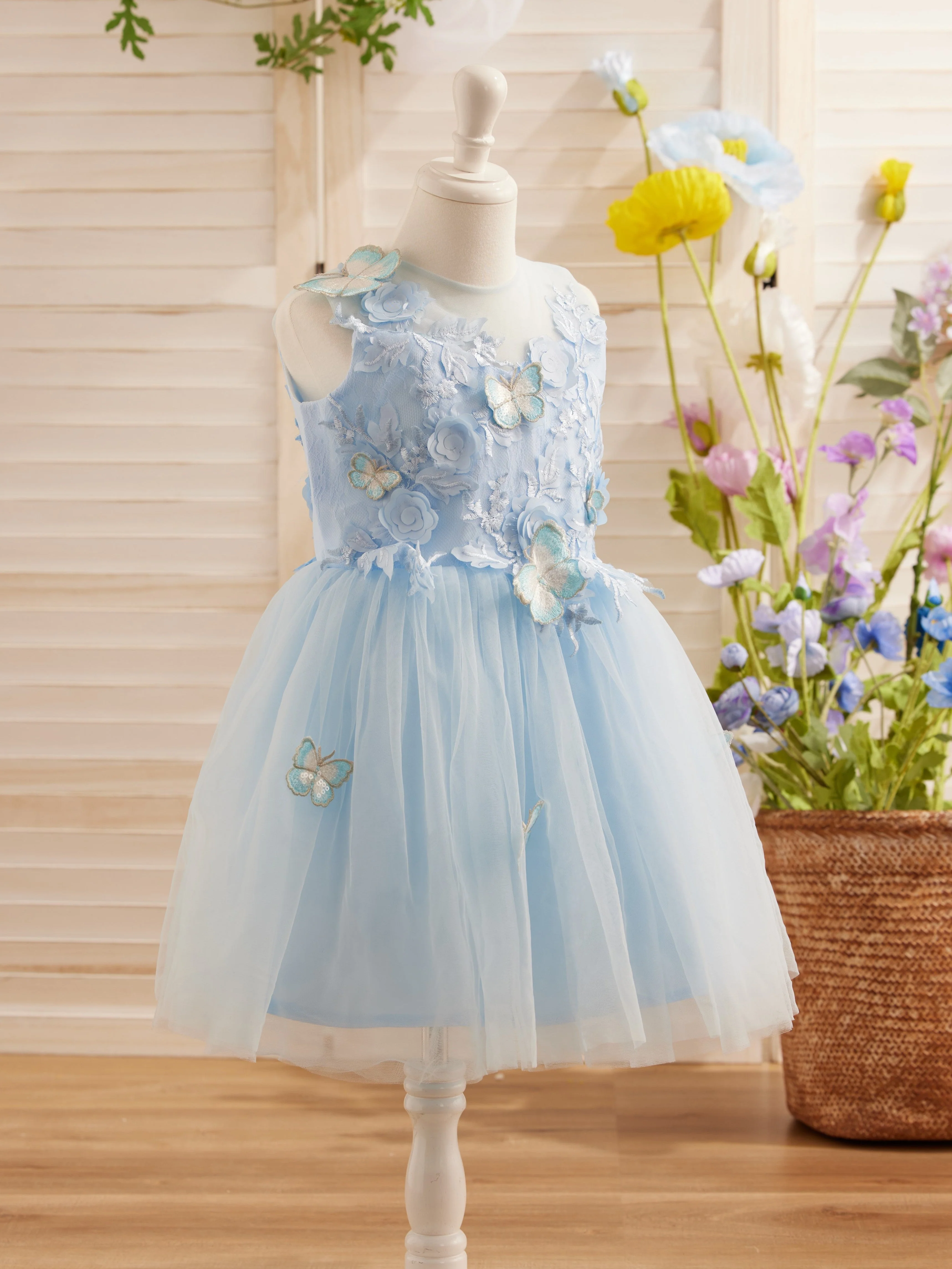Sleeveless Lace Tulle Knee Length Flower Girl Dress - Image 2
