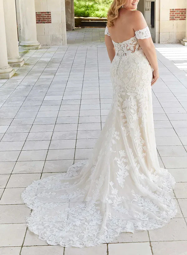 Trumpet/Mermaid Off-the-Shoulder Plus Size Lace Wedding Dress with Applique - Image 2