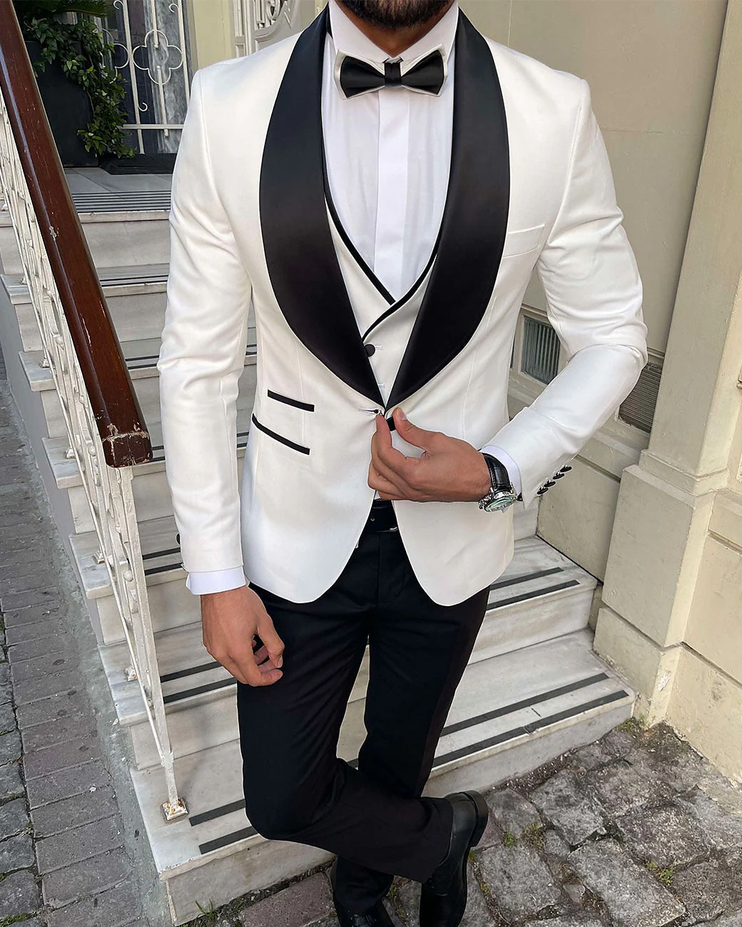 White Champagne Grey Men's Tailored Fit 3 Pieces Solid Coloured Single Breasted One-button Party Suits - Image 2