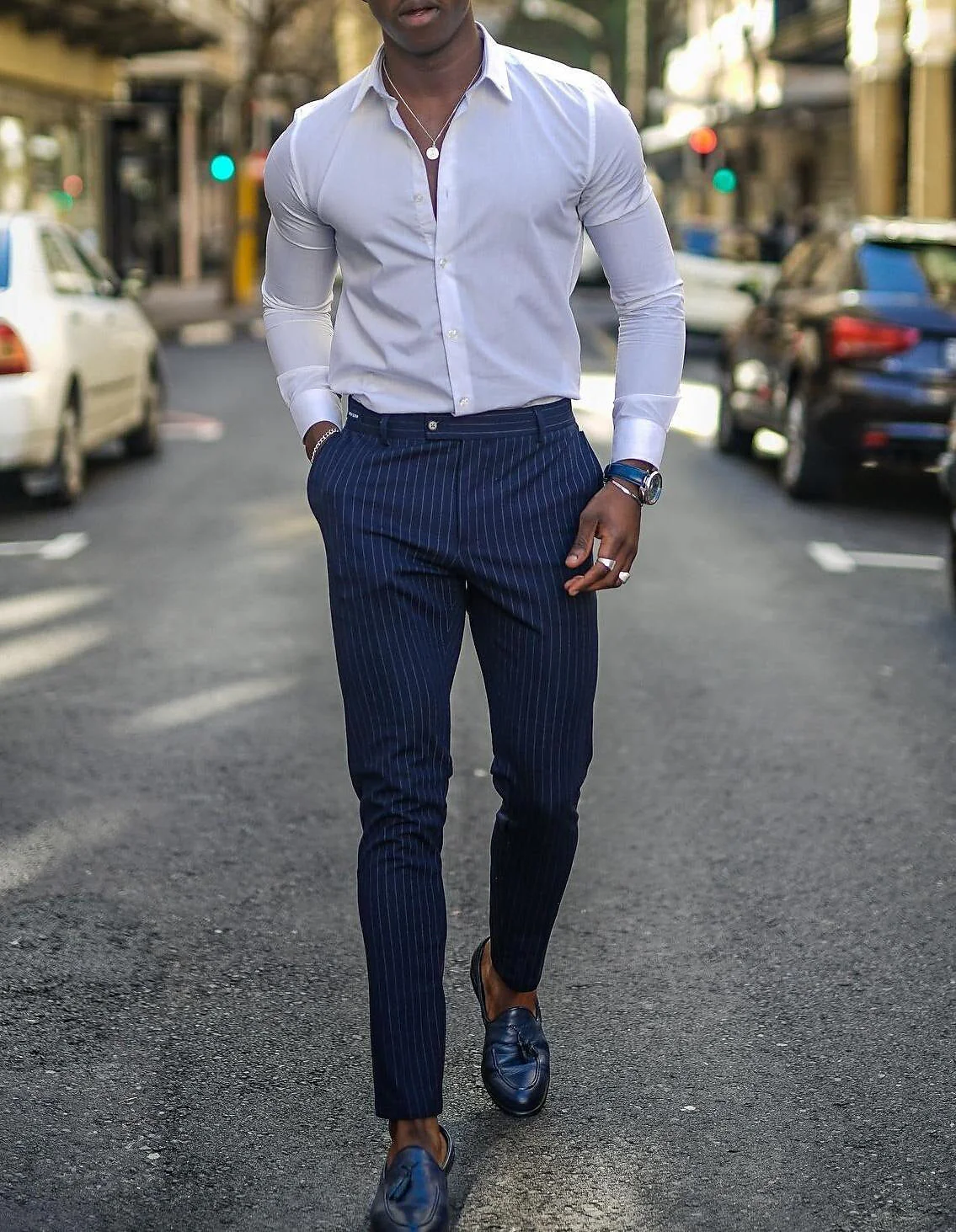 White Shirt Men's Standard Fit Long Sleeves Solid Colour Cotton Blend Shirt - Image 2