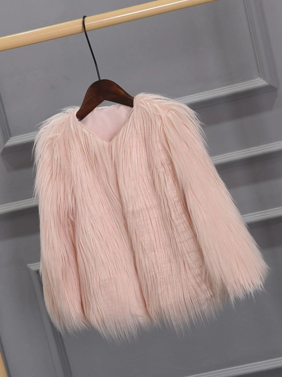 Women’s Faux Fur Long Sleeves Winter Warm Short Jackets - Image 4
