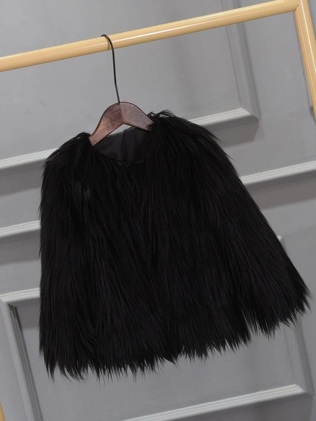 Women’s Faux Fur Long Sleeves Winter Warm Short Jackets - Image 8