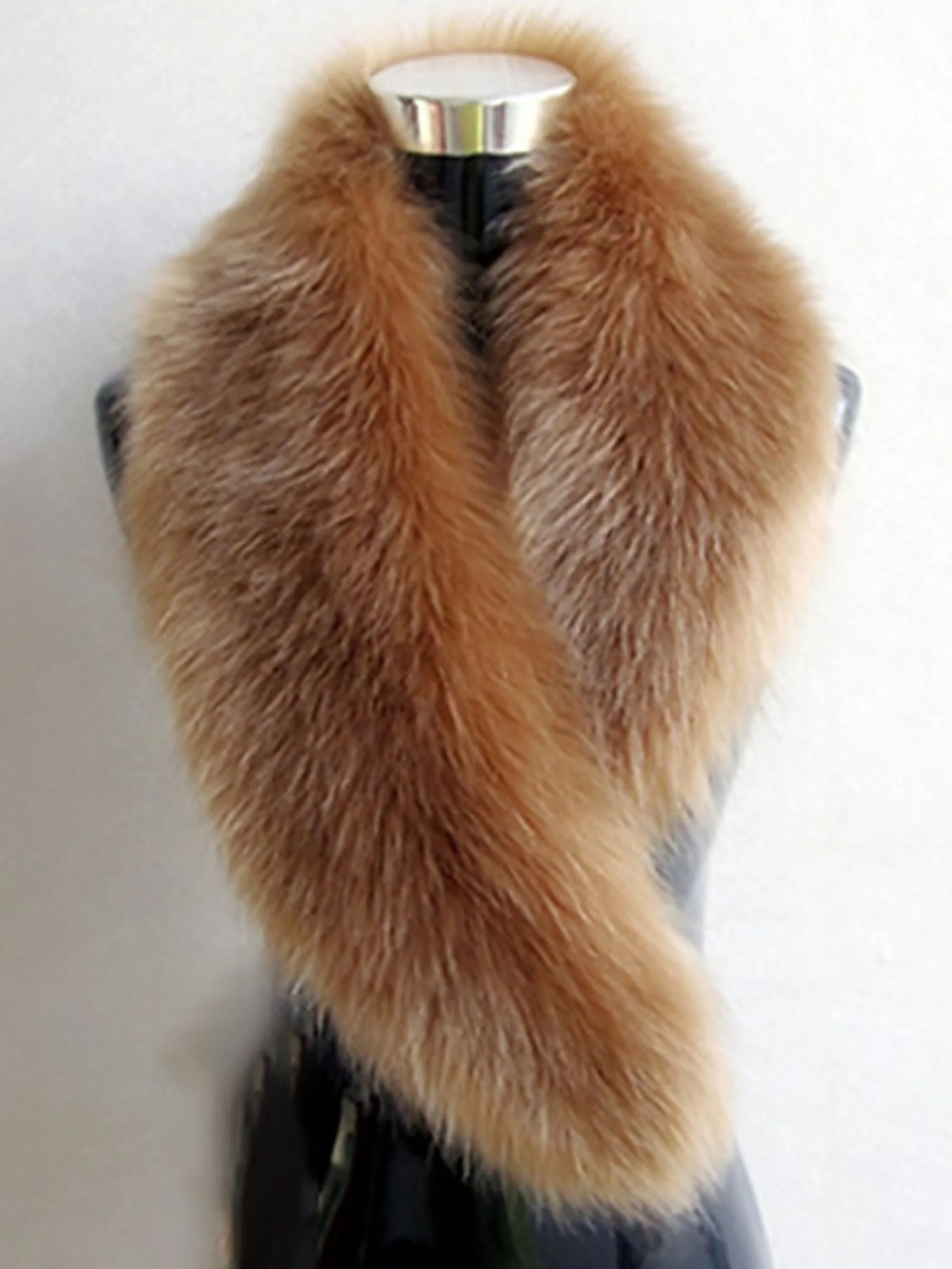 Women's Black Daily Luxury Elegant Faux Fur Soft Wedding Shawl - Image 4