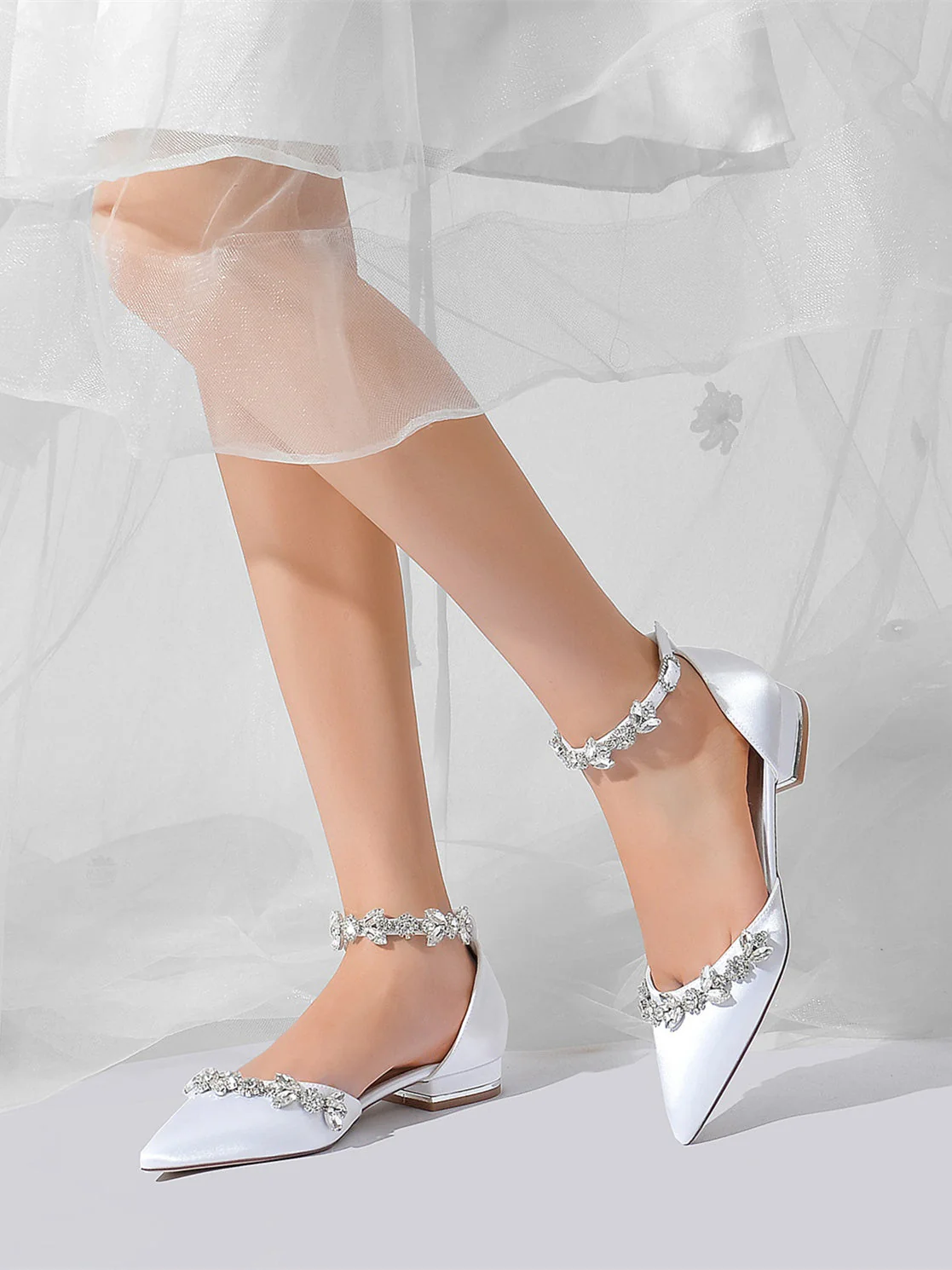 Women's Rhinestone Low Heel Pointed Toe Bridesmaid Shoes - Image 5