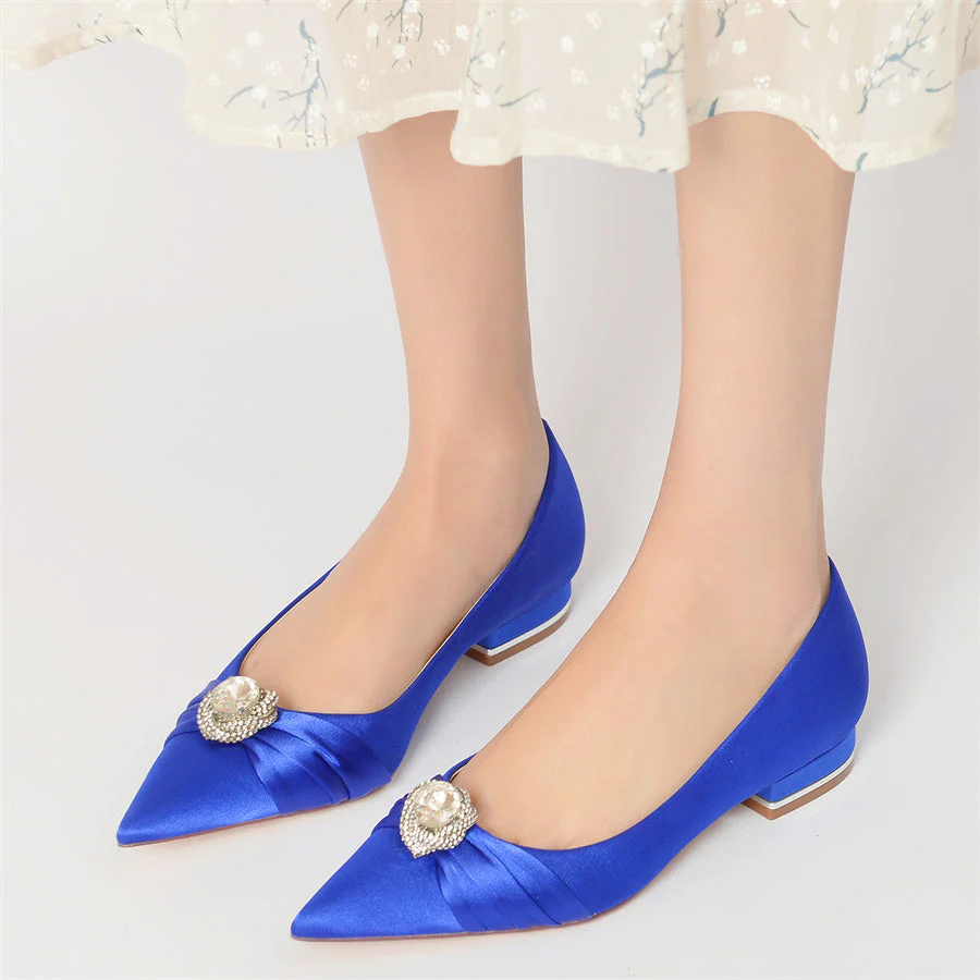 Women's Wedding Shoes Low Heel Pointed Toe Bridal Shoes with Round Rhinestones - Image 2